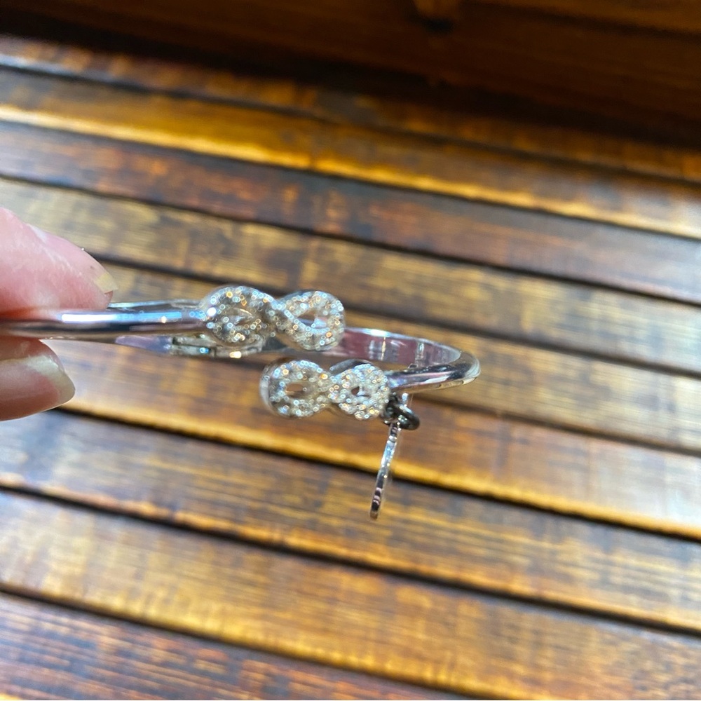 Double Infinity Heart Adjustable Bracelet Euc - image 4